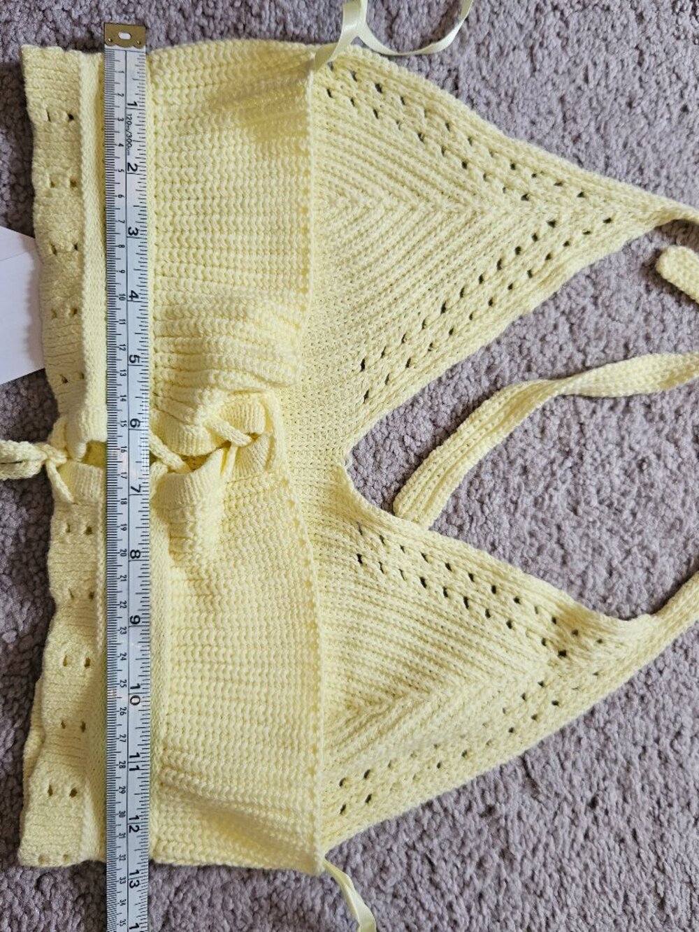BP. Yellow Crochet Knit Halter Crop Top NWT — Tie Neck / Lace-Up Front - Picture 3 of 3